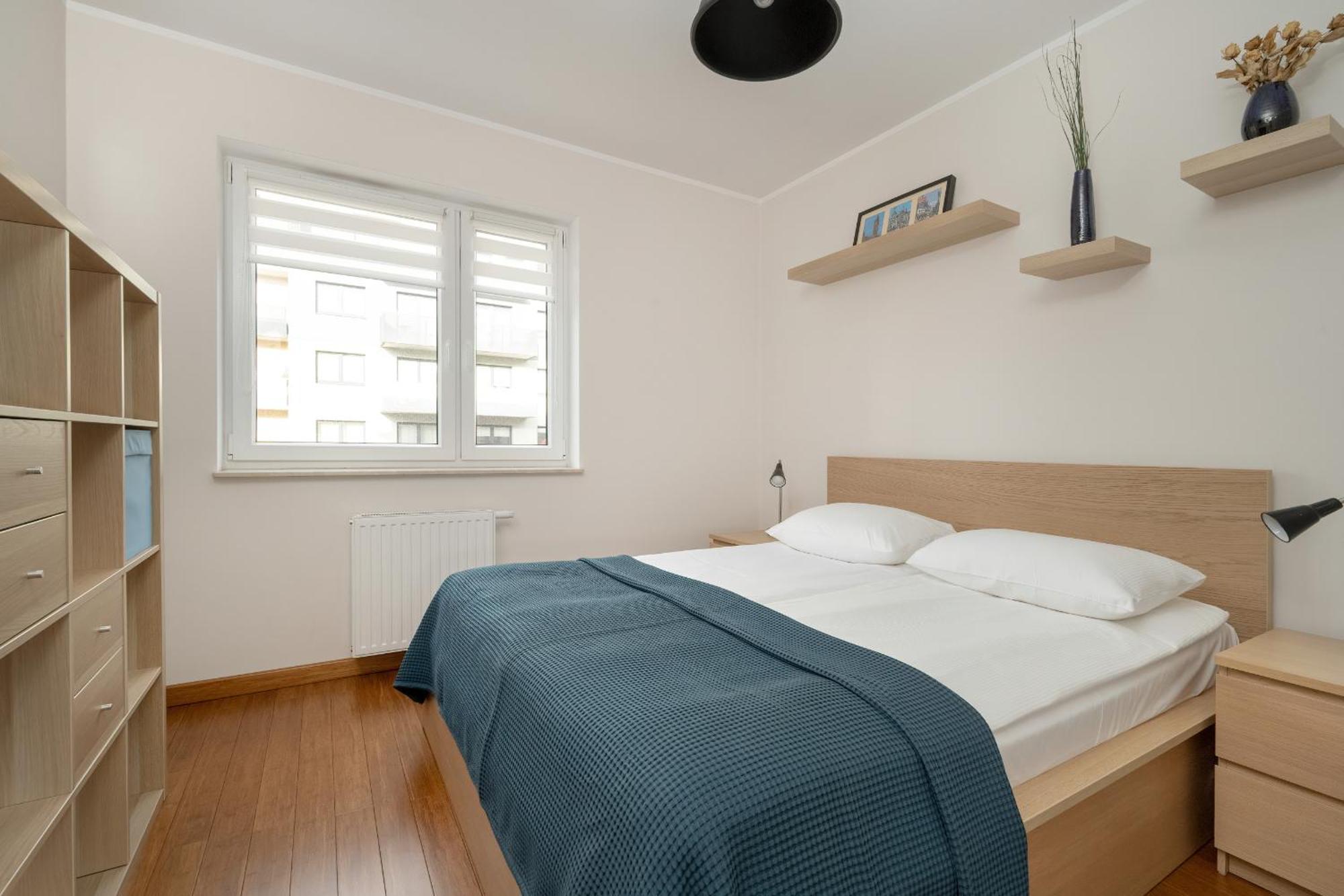 One Bedroom Apartment Nadodrze With Free Garage Wroclaw By Noclegi Renters Exterior photo